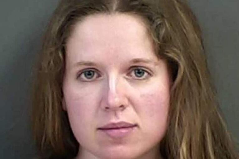 Arrestaron a profesora por tener sexo con un alumno de 15 años