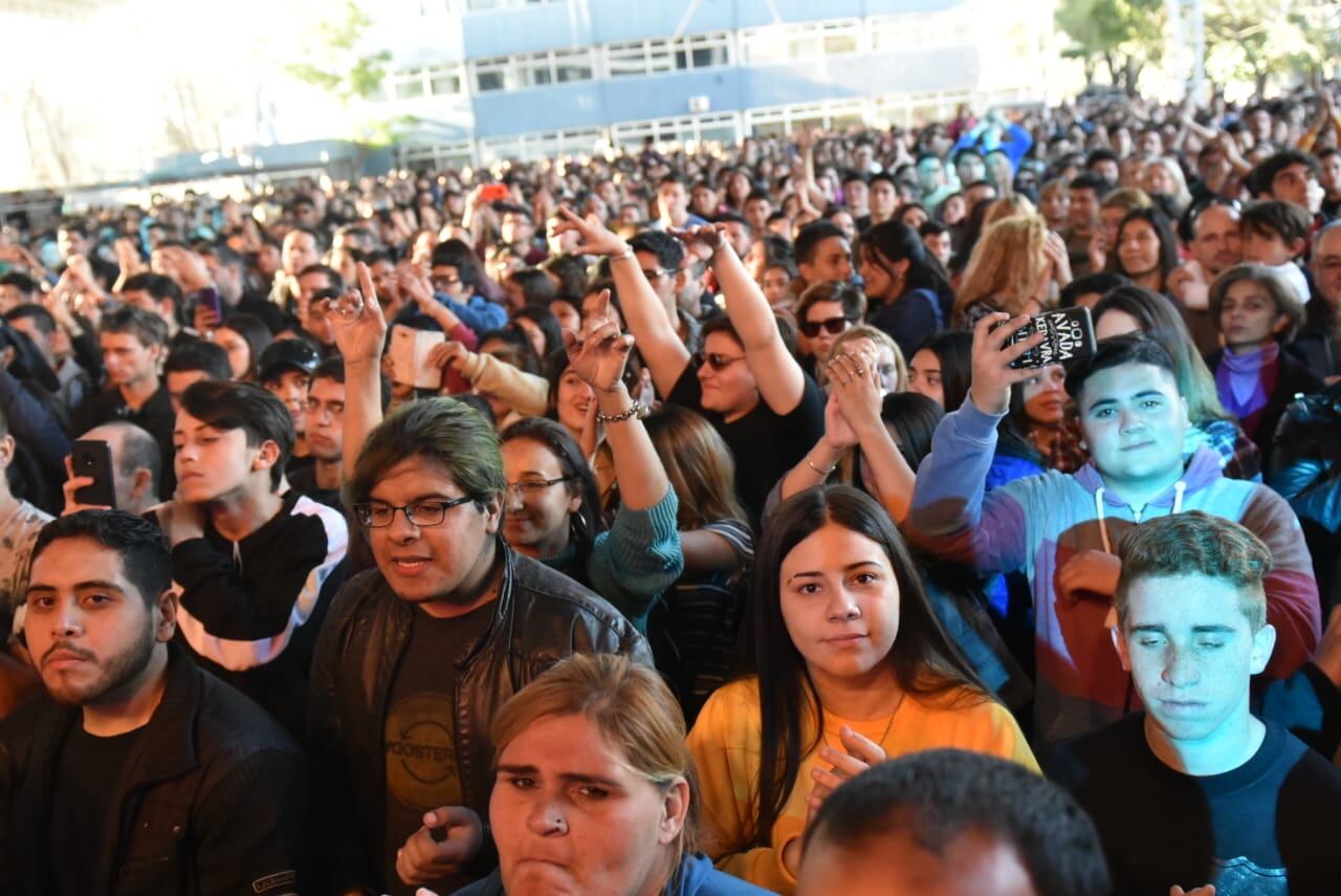 Arriba Córdoba festejó sus 15 años con una multitud y el homenaje a Cerati en el Quality. / Foto: Lucio Casalla ElDoce.tv