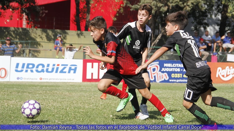 Arroyito venció 4-0 a Santa Rosa.