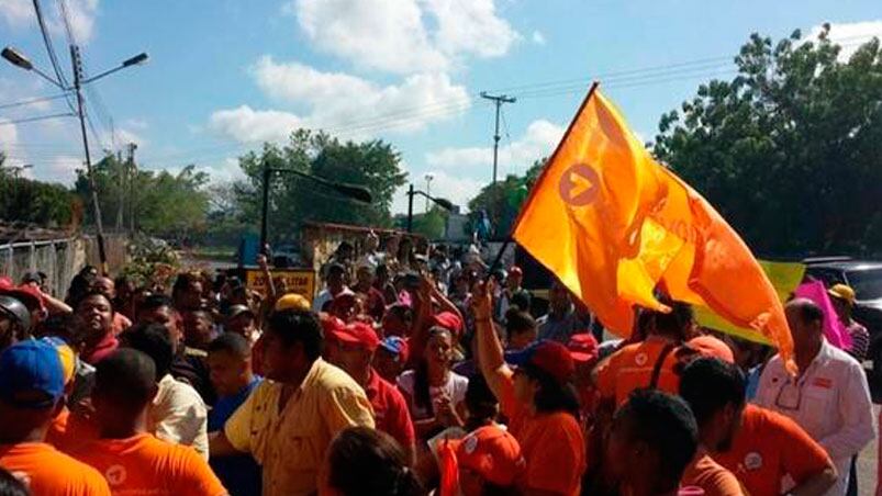 Asesinan a un dirigente opositor en pleno acto electoral en Venezuela.