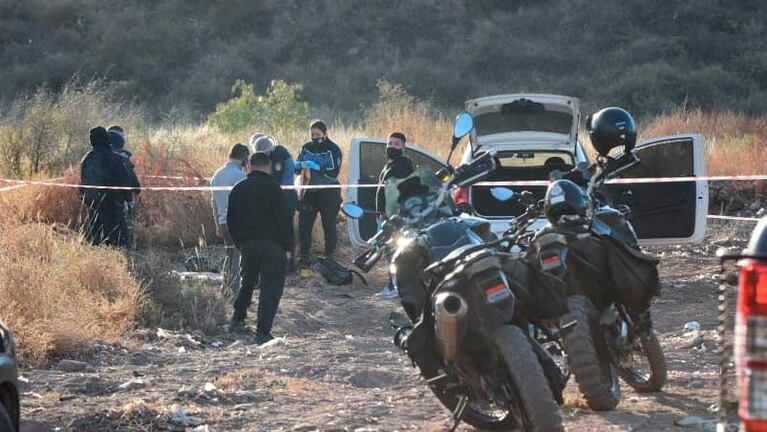 Asesinó a un periodista a puñaladas: lo detuvieron con el cadáver en el auto