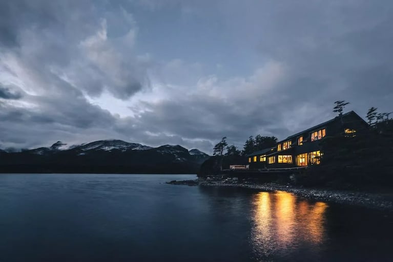 Así es la cabaña de Francis Mallmann en una isla privada.