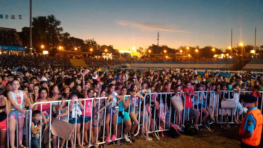 Así estaba el anfiteatro antes del show de Lali Espósito. Foto: Lucio Casalla / ElDoce.tv