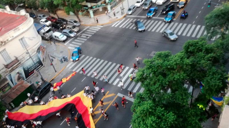 Así festejan los estudiantes. (Imagen de Buenos Aires)