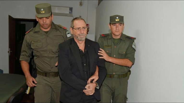 Así llegaba Ricardo Jaime a Buenos Aires tras ser detenido en Córdoba.