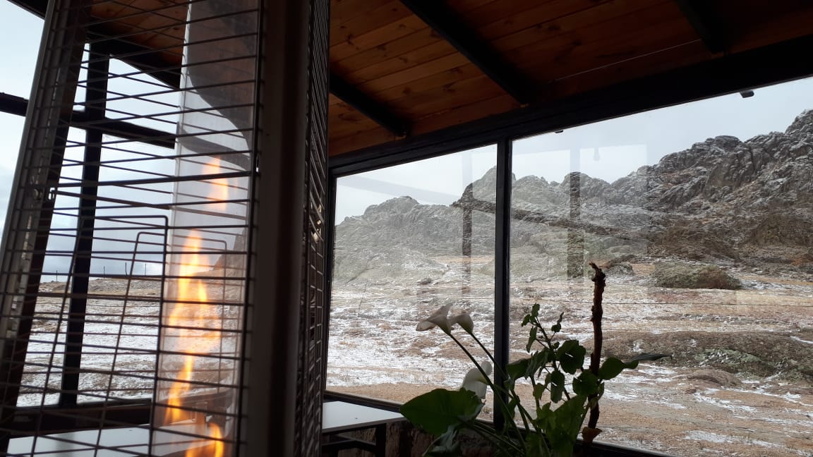 Así nevó en Los Gigantes. Las sierras cordobesas cubiertas de blanco, un paisaje soñado. 