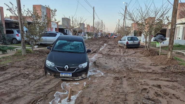 Así quedaron las calles del barrio. Foto: Juan Pablo Lavisse / ElDoce.