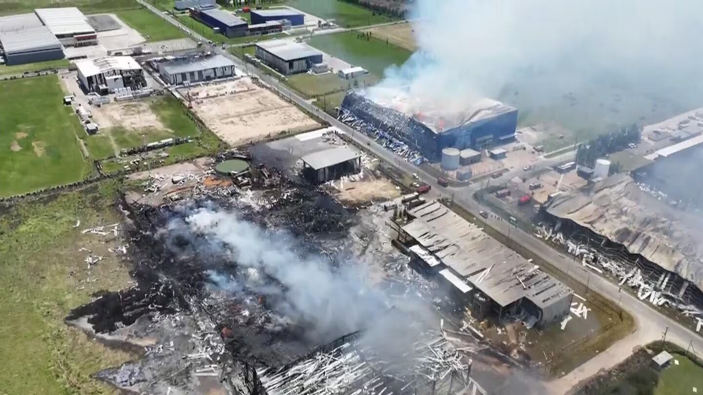 Así quedaron las empresas tras el incendio y la explosión en Ezeiza. (Foto: captura de TN).