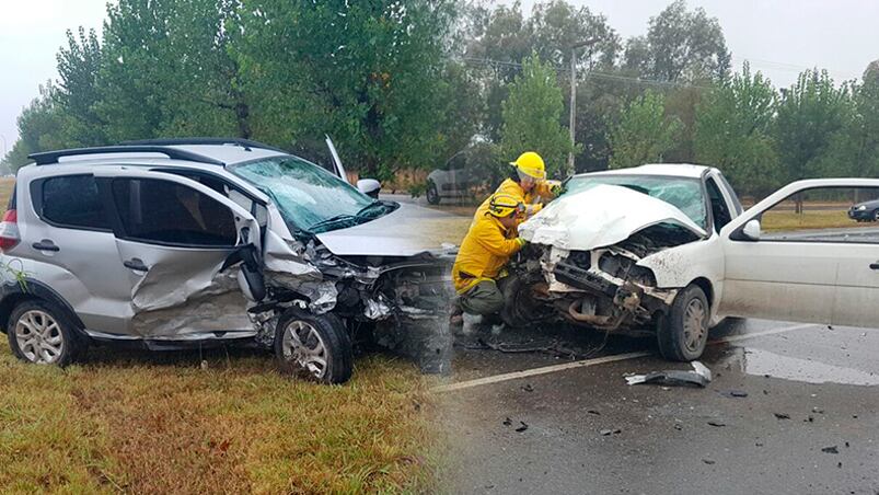 Así quedaron los autos tras el accidente. 