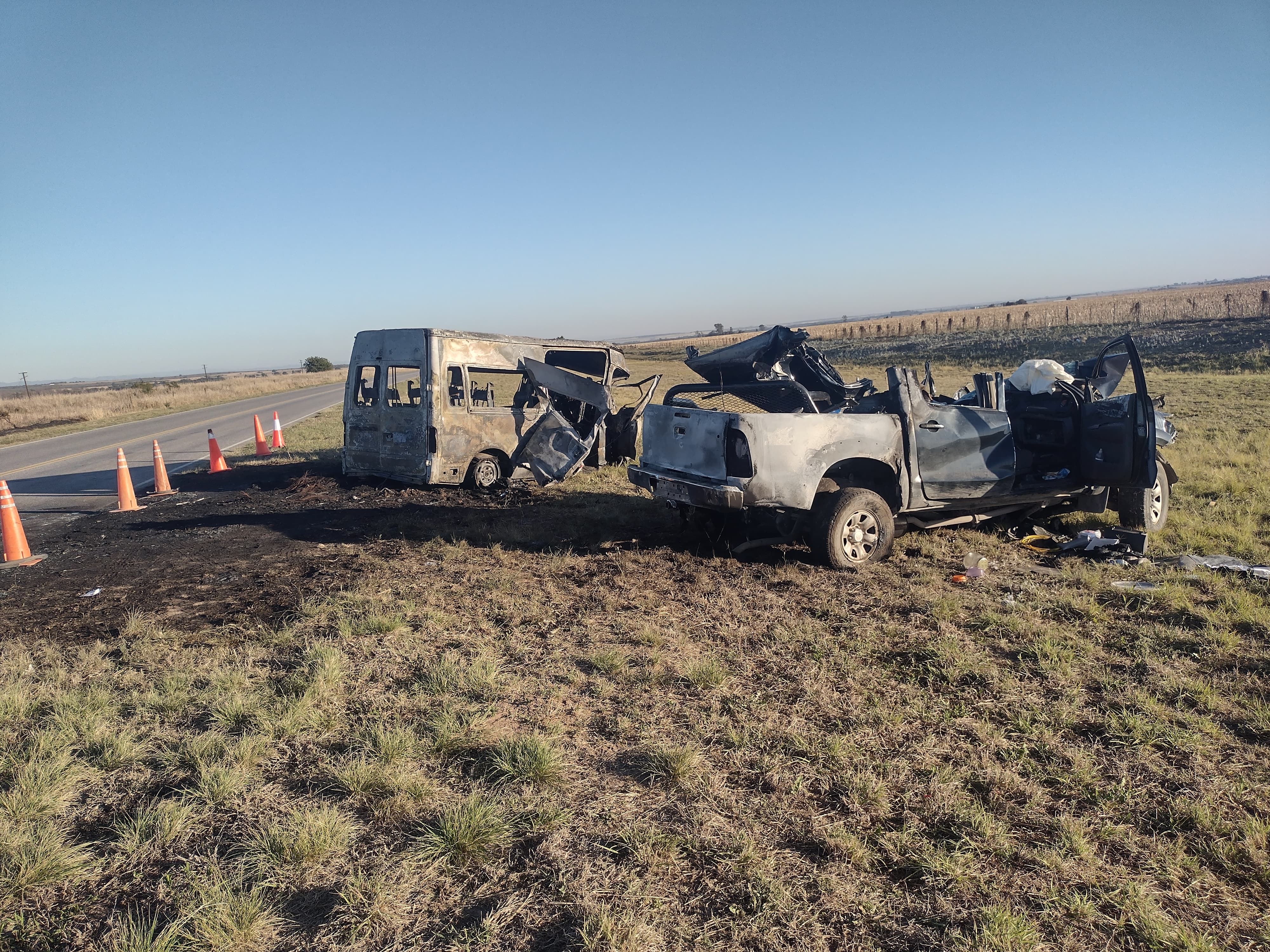 Así quedaron los vehículos del choque fatal en la ruta s-253. Foto: Pablo Olivarez/El Doce.