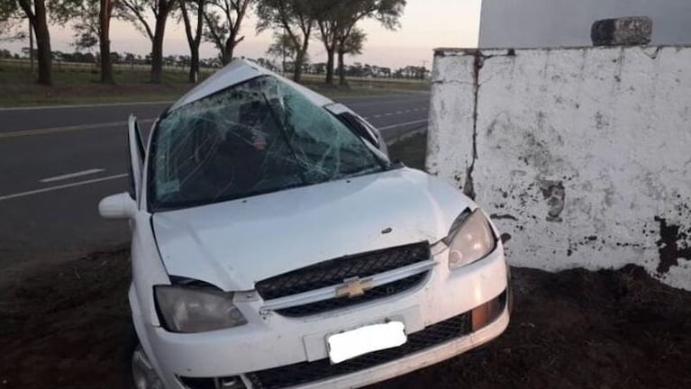 Así quedó el auto tras el accidente. Foto: Policía de Córdoba
