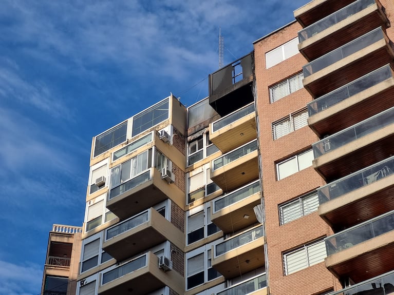 Así quedó el departamento incendiado en Nueva Córdoba.