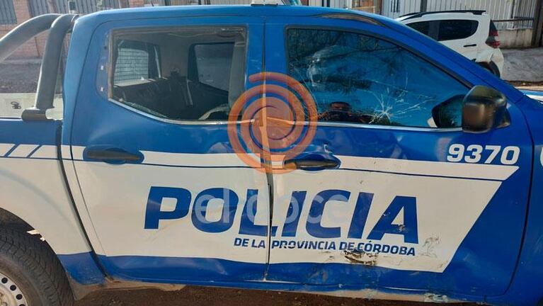 Así quedó el patrullero denunciado por chocar y abandonar a motociclistas