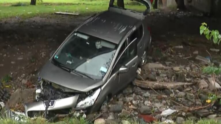 Así quedó el Peugeot 3008 arrastrado por el agua.