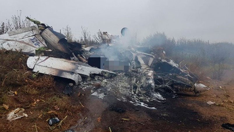 Así quedó la avioneta que cayó en una zona rural.