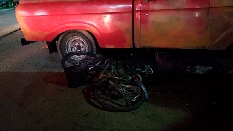 Así quedó la bici que manejaba la víctima. / Foto: De tal palo Noticias