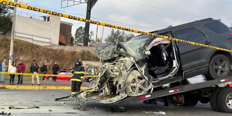 Así quedó la camioneta en la que iba Ángulo la madrugada del accidente.