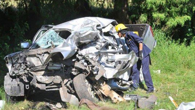 Así quedó la camioneta en la que viajaba la familia argentina. Foto: Realidad Región