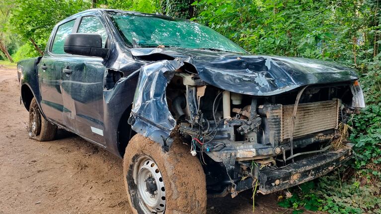 Así quedó la camioneta Ford Ranger. Foto: Juan Pablo Lavisse / El Doce.