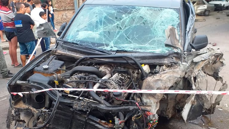 Así quedó la camioneta que le robó a la clienta.