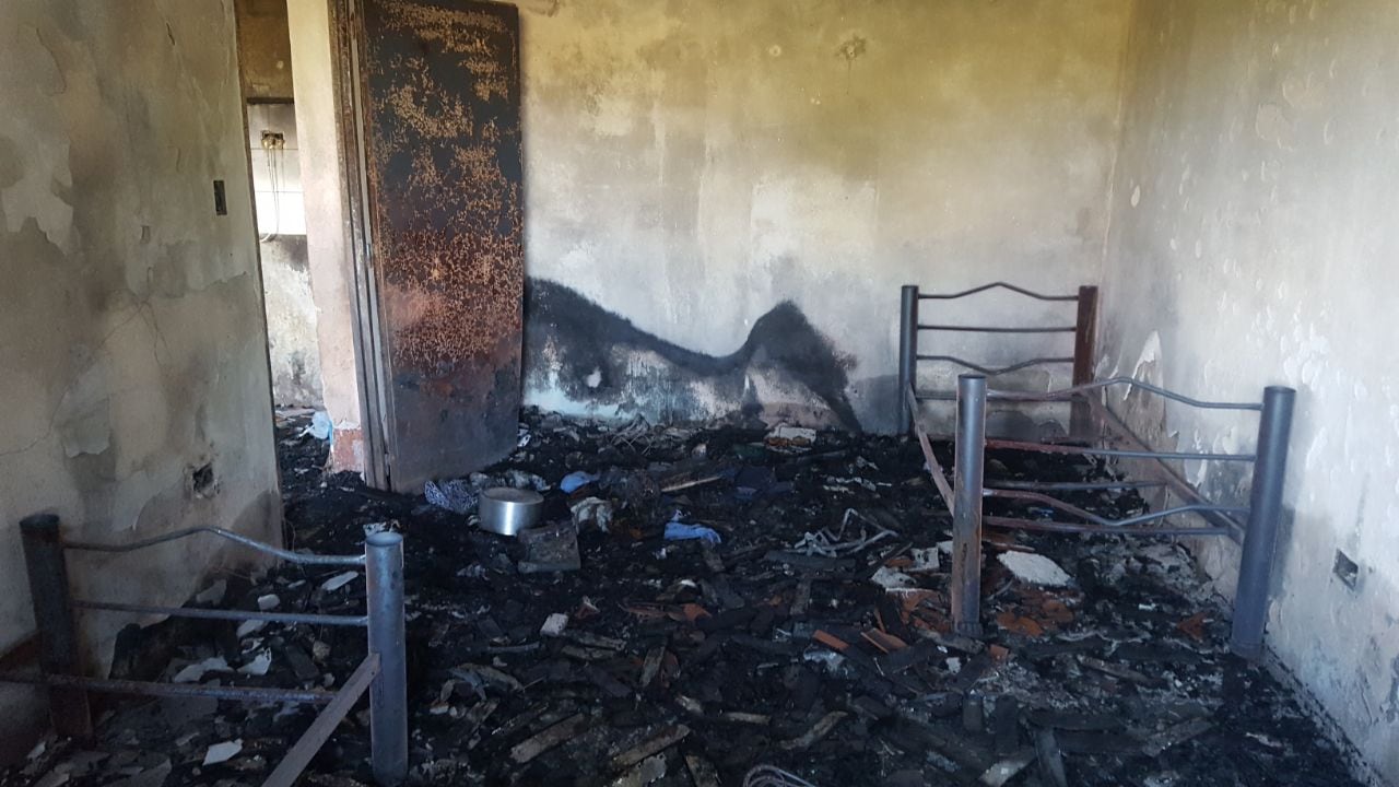 Así quedó la habitación de la humilde vivienda.