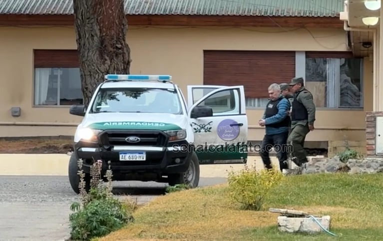 Así sacaban arrestado a Lázaro Báez.