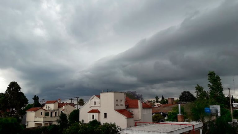 Así se vio el cielo este jueves en Córdoba. Foto: Lucio Casalla / ElDoce.tv