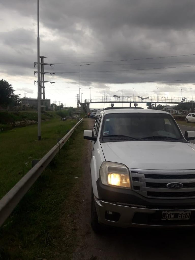 Atacaron a más de una docena de autos con piedras en la Circunvalación