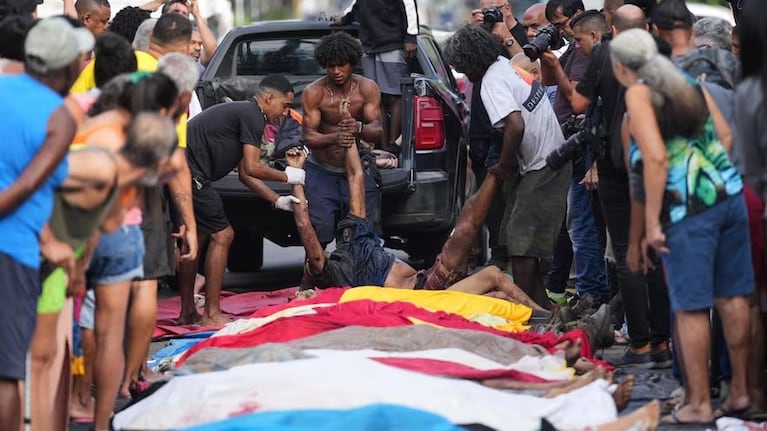Atados, quemados y torturados: el espanto de los cadáveres en las calles de Río de Janeiro