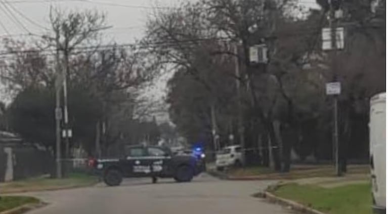 Ataque de ladrones a un policía, que se defendió y mató a uno de un tiro. Imagen: gentileza TN.