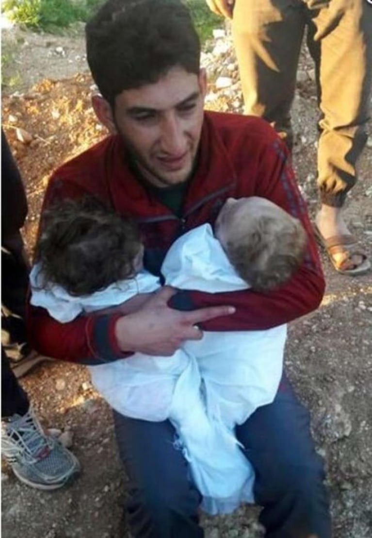 Ataque en Siria: el dolor de un padre que perdió a sus gemelos