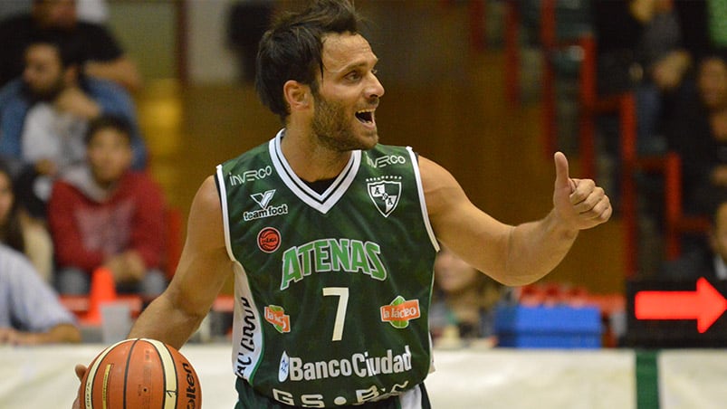 Atenas abrió la temporada con una victoria al límite en el Cerutti. Foto: Lucio Casalla / ElDoce.tv.