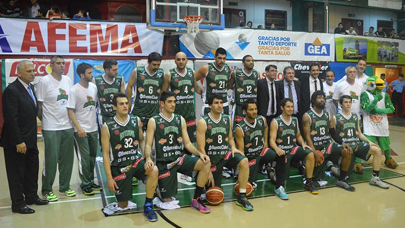 Atenas abrió la temporada con una victoria al límite en el Cerutti. Foto: Lucio Casalla / ElDoce.tv.