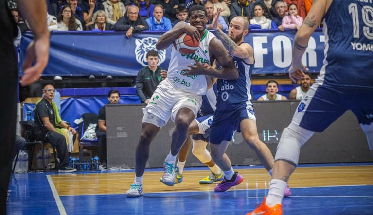 Atenas cayó ante Argentino en Junín y sufrió su segundo descenso en la Liga Nacional