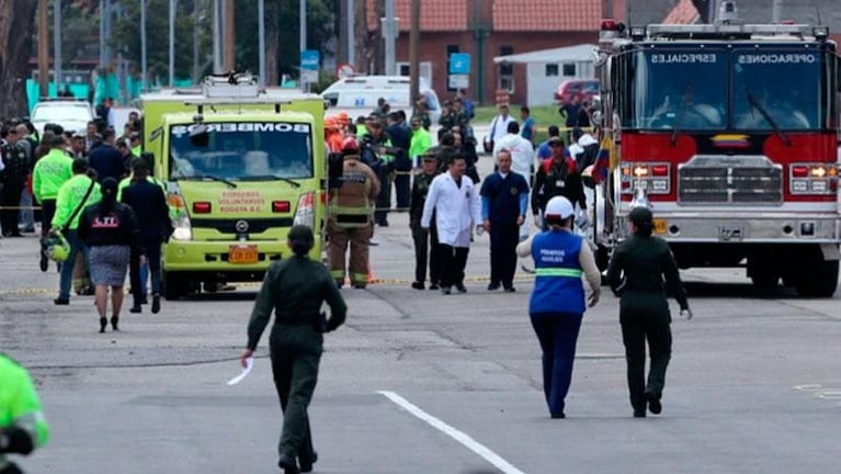 Atentado en Bogotá: muertos y heridos dejó la explosión de un coche bomba