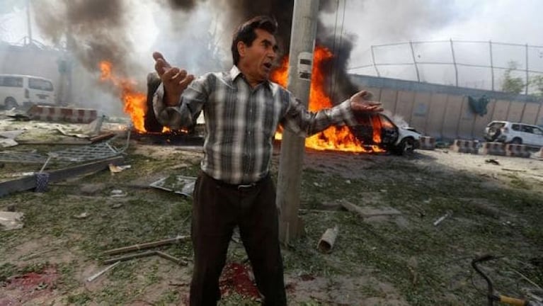 Atentado en Kabul: al menos 80 muertos