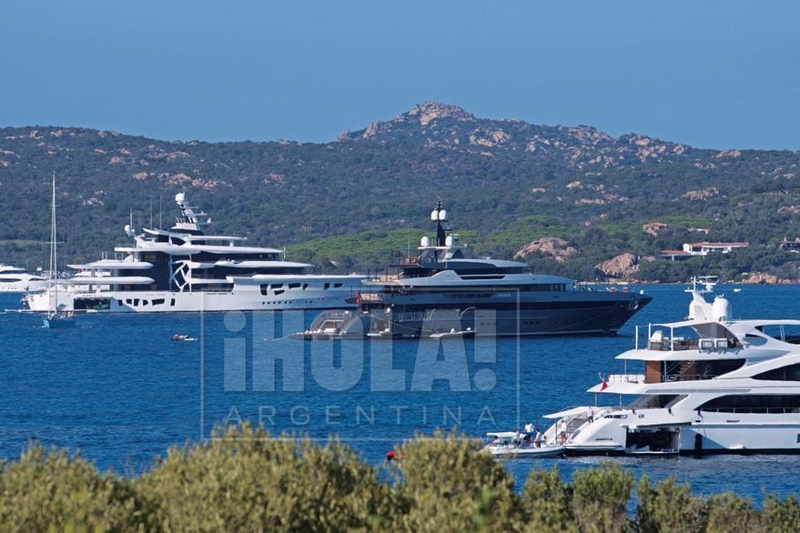 Attila, el crucero de Filiberti, tiene 64 metros de eslora, cinco cubiertas, dos garages, parrilla y una espectacular cava para 500 botellas, entre otros amenities.