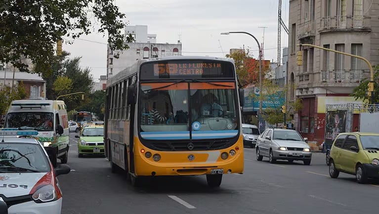 Aumenta el valor del boleto de transporte urbano en Córdoba.