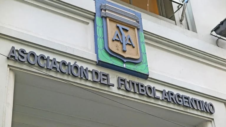 Aumenta la tensión entre el Gobierno y la AFA.