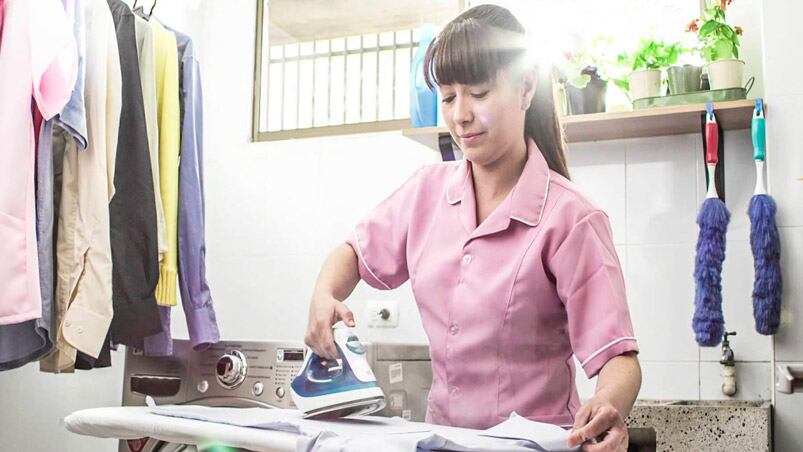 Aumentan los aportes para las empleadas domésticas.