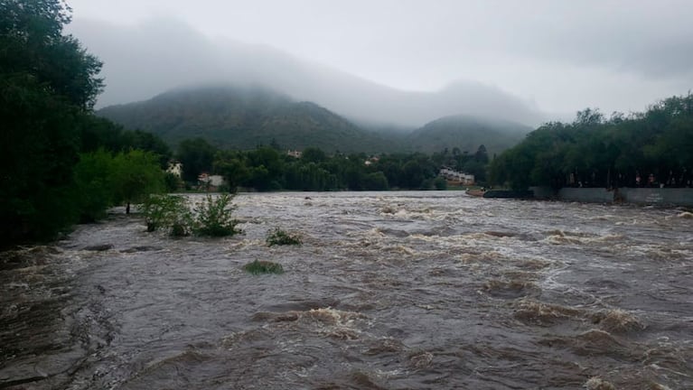 Aumentó el caudal de los ríos. Foto: Juan Pablo Lavisse/El Doce.