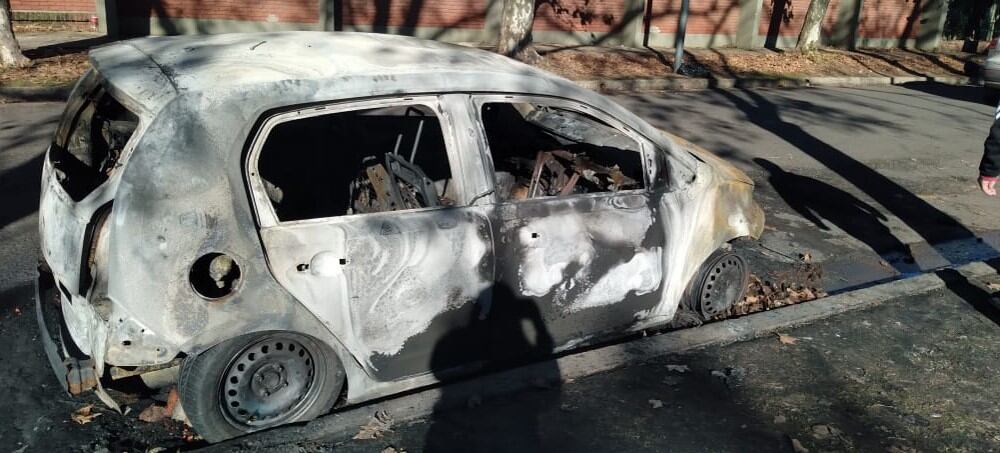 auto quemado belgrano