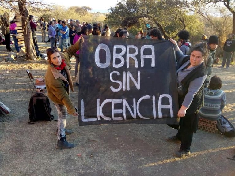 Autovía de Punilla: incidentes entre vecinos y la policía