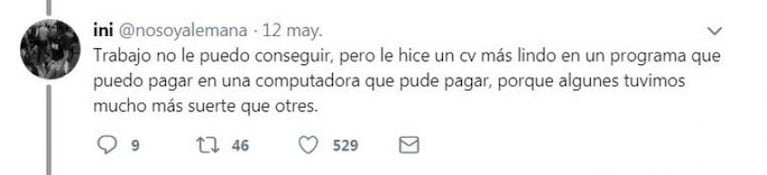 Ayudó a una mujer que le envió un curriculum escrito a mano