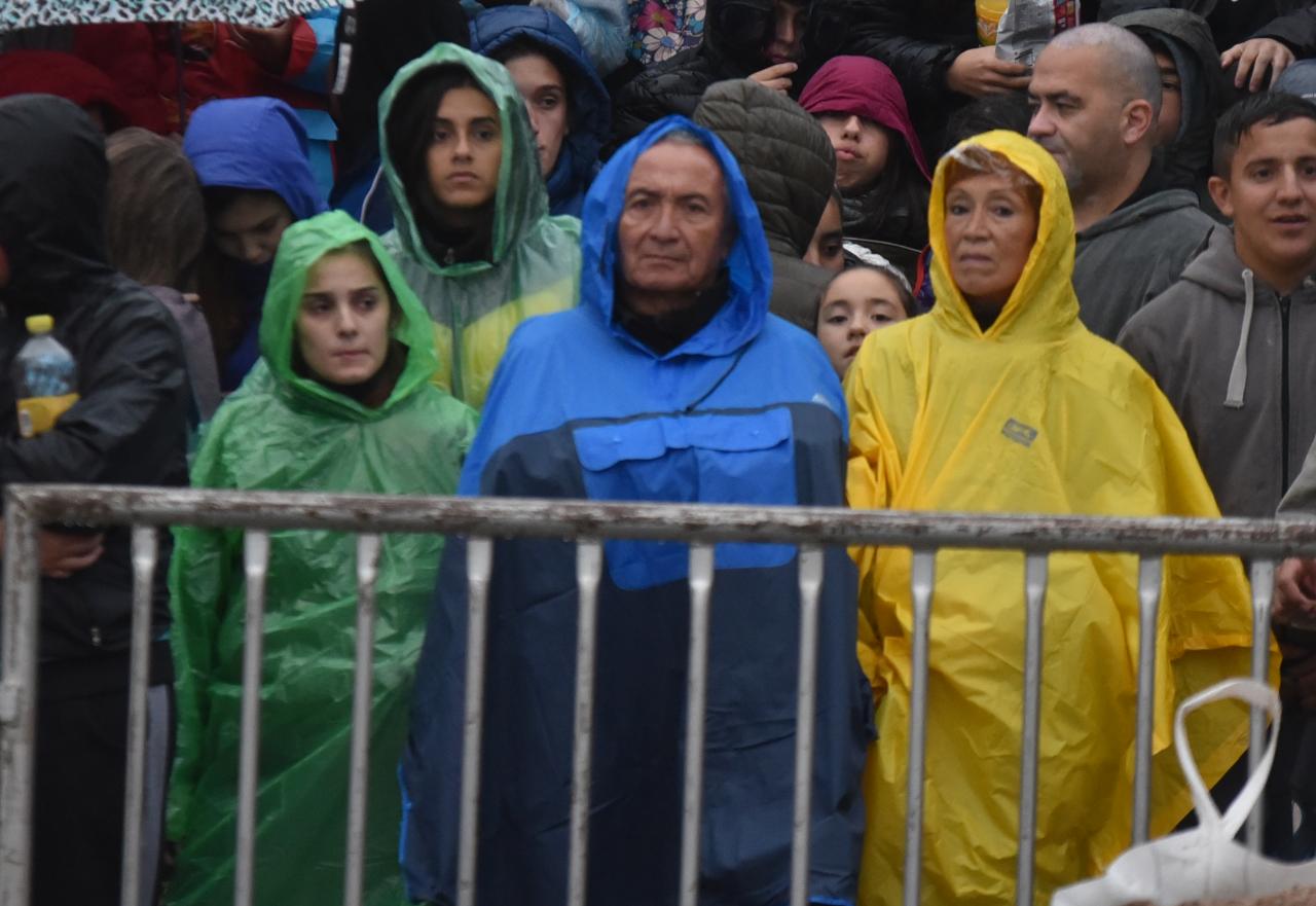 Bajo la lluvia, se corrió el primer tramo de esta competencia mundial en Carlos Paz. Foto: Lucio Casalla / ElDoce.tv