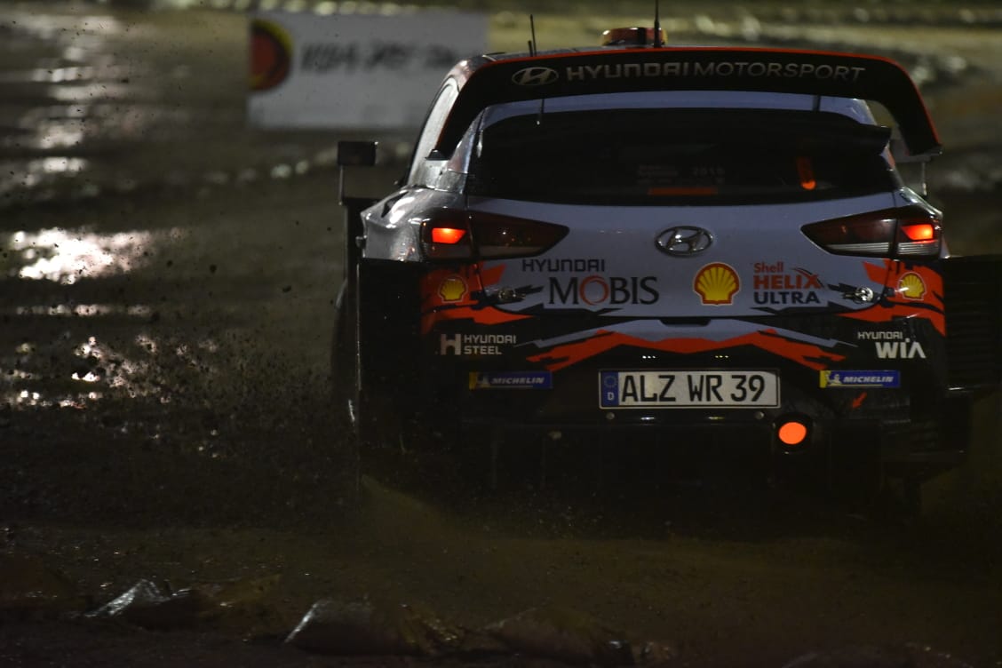 Bajo la lluvia, se corrió el primer tramo de esta competencia mundial en Carlos Paz. Foto: Lucio Casalla / ElDoce.tv