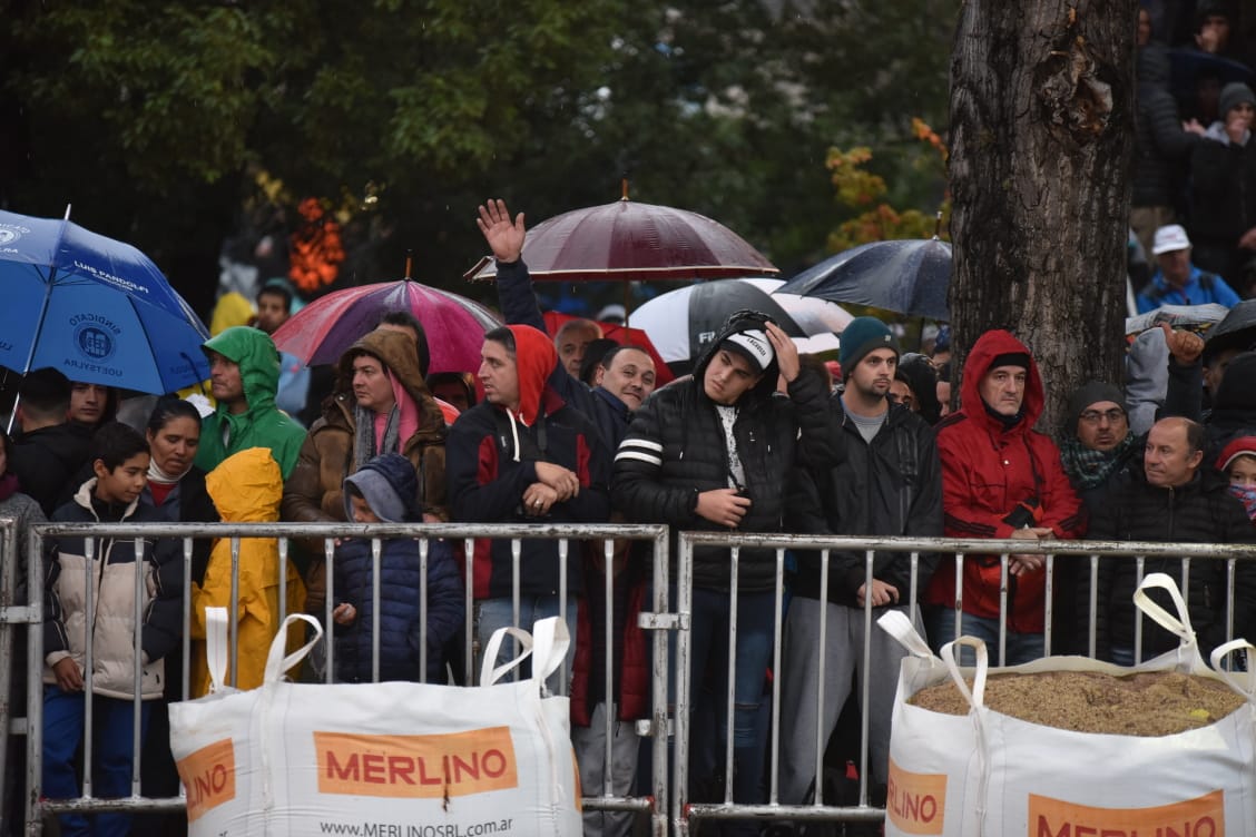 Bajo la lluvia, se corrió el primer tramo de esta competencia mundial en Carlos Paz. Foto: Lucio Casalla / ElDoce.tv