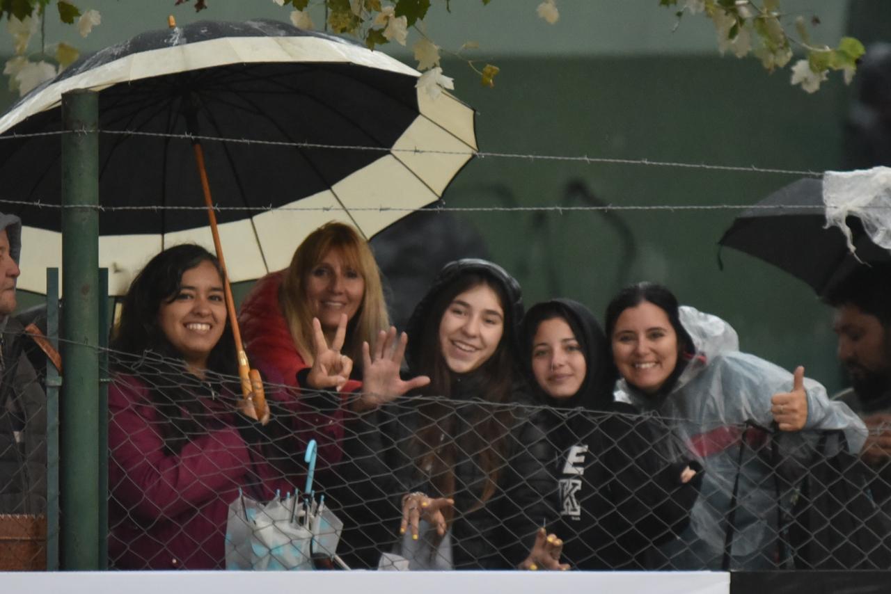 Bajo la lluvia, se corrió el primer tramo de esta competencia mundial en Carlos Paz. Foto: Lucio Casalla / ElDoce.tv