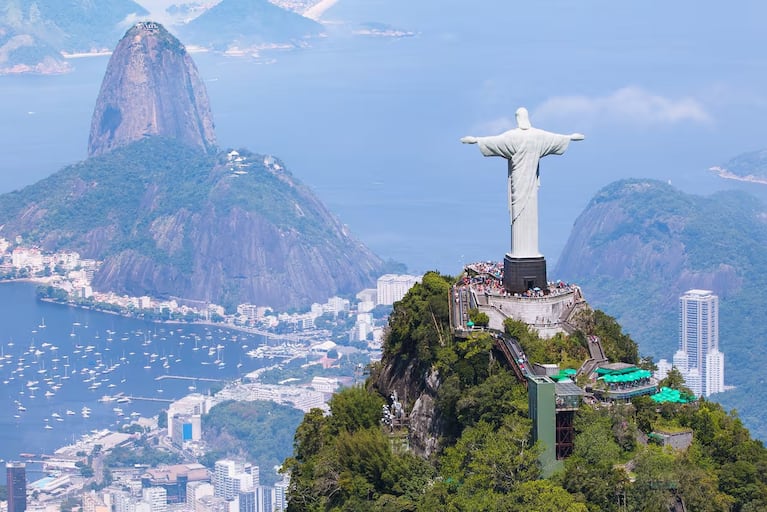 Balearon a un turista que volvía del Cristo Redentor.