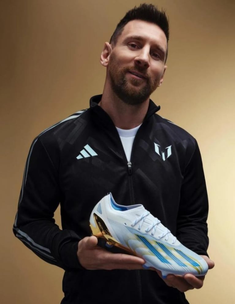 Bandera argentina, Copa del Mundo y GOAT: los detalles en los nuevos botines de Messi